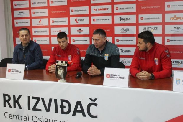 tiskovna izvidjac borac 620