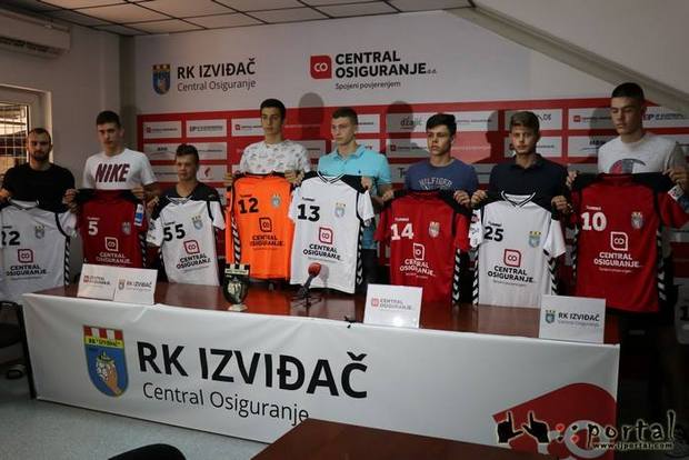 Mladi potpis 2018 620